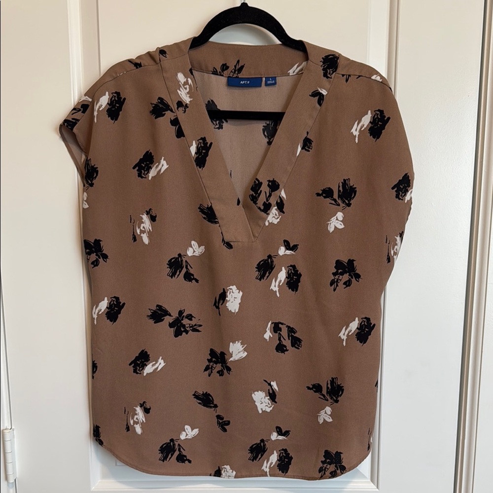 Apt. 9 Brown Floral V-Neck Blouse